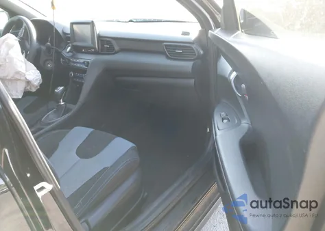 2019 Hyundai Veloster 2.0 z USA, uszkodzony, nr VIN KMHTG6AF9KU008698